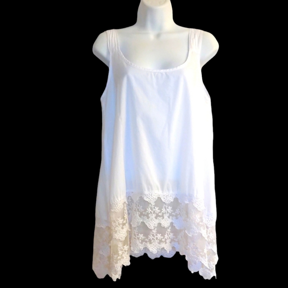 Elegant White Lace Trim Tank Top